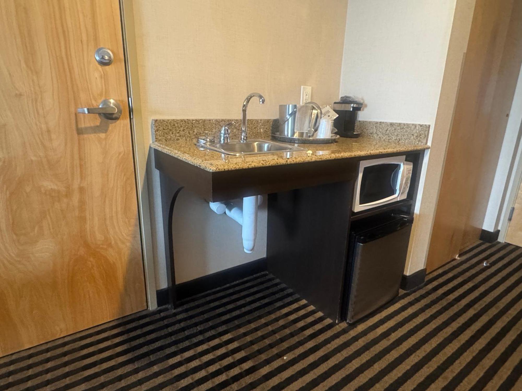 Sonesta Essential Indianapolis Airport Hotel Plainfield Bagian luar foto
