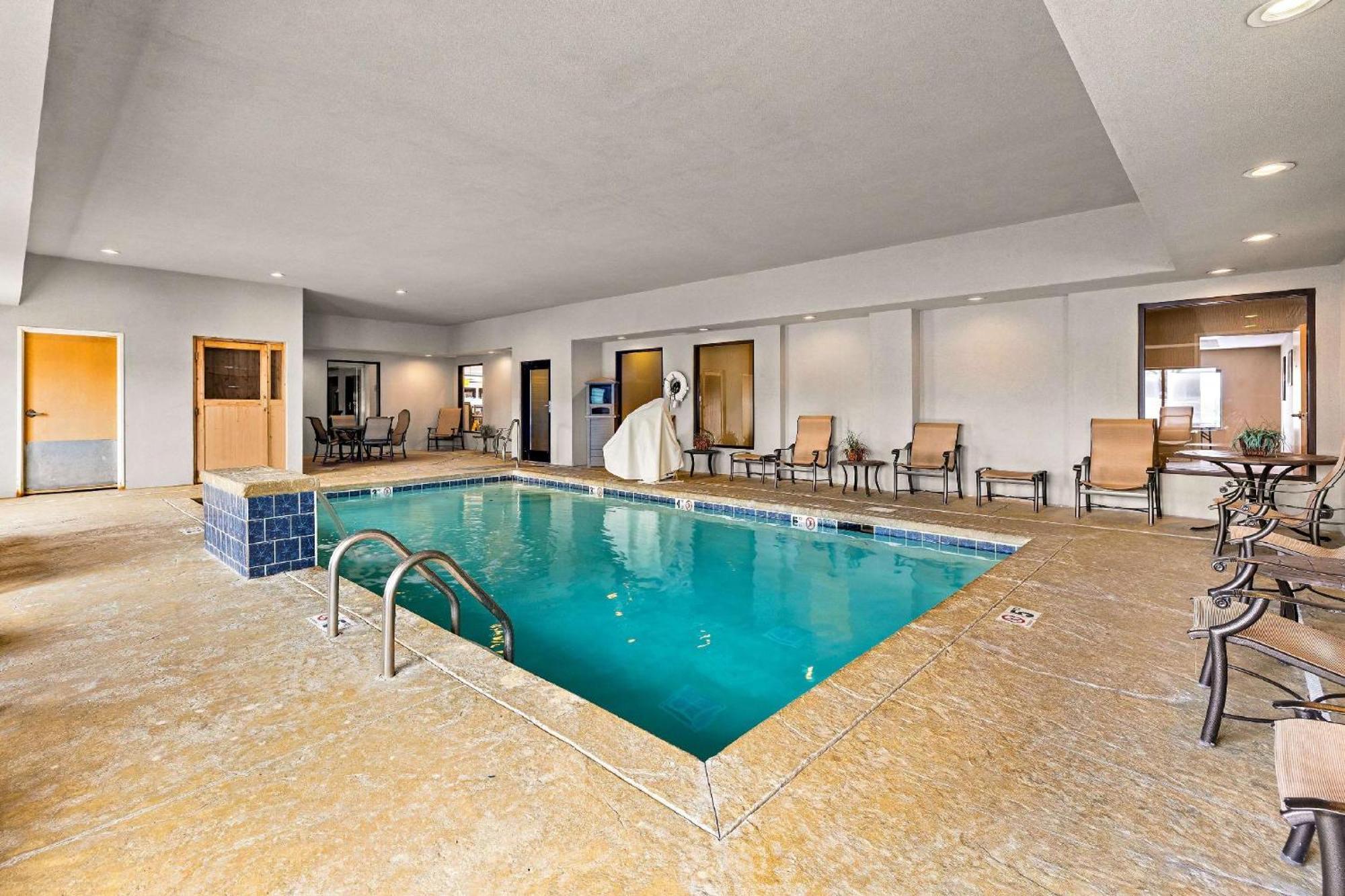 Sonesta Essential Indianapolis Airport Hotel Plainfield Bagian luar foto